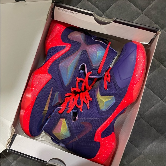 Lebron 13 Basketball Shoes - Picture 6 of 7